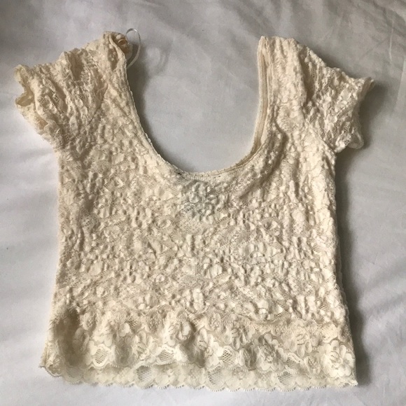 Ivory lace crop tee - Picture 3 of 3